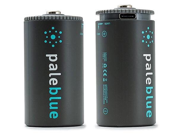 Pale Blue Li-Ion Rechargeable D Battery 2 pack of Dcells with 2x1 charging cable