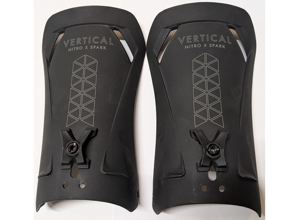 Nitro Vertical Highback Ultra Black - With FWL-adjuster 