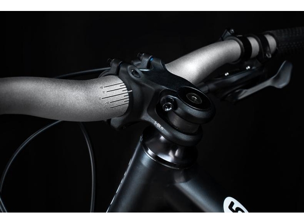 Woom OFF Air 6 26" Black 11,0 kg, 10-14 år, 140-165cm 