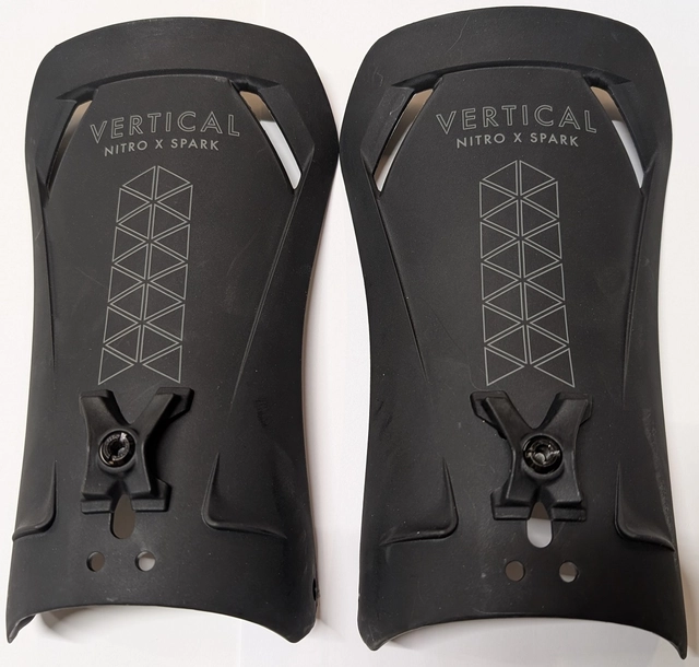 Nitro Vertical Highback Ultra Black - With FWL-adjuster 