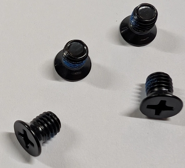 Nitro Buckle Mounting Screw x 4 Black - M5x6 