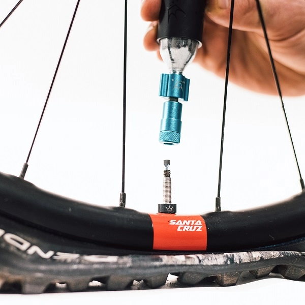 Peaty's Holeshot CO2 Tyre Inflator MTB (25g) - Mango 