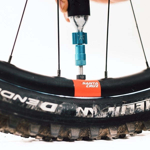Peaty's Holeshot CO2 Tyre Inflator MTB (25g) - Mango 